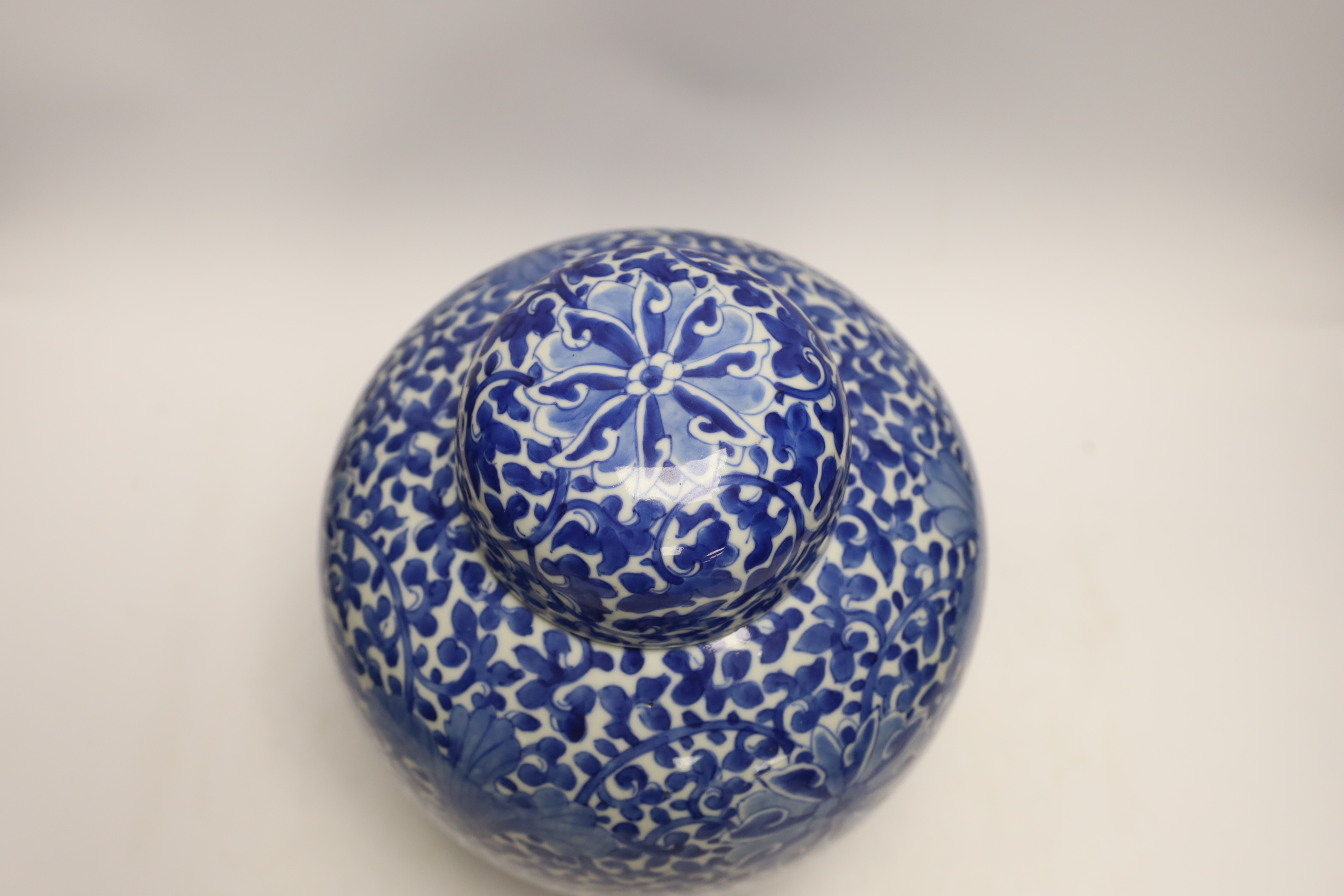 A Chinese blue and white ovoid jar and cover, late 19th century, 29cm high